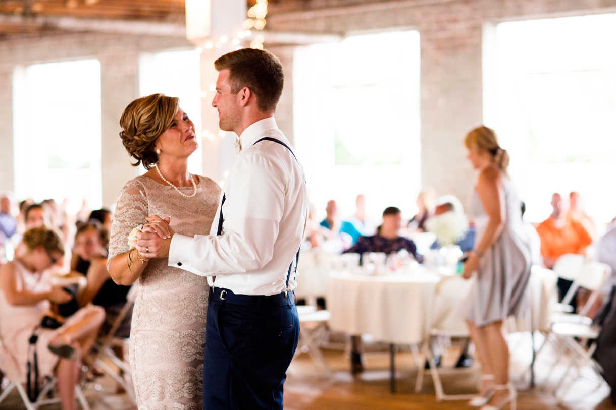 Illinois Wedding Photographer, Jessica Lauren Photography, Navy and Blush Wedding 