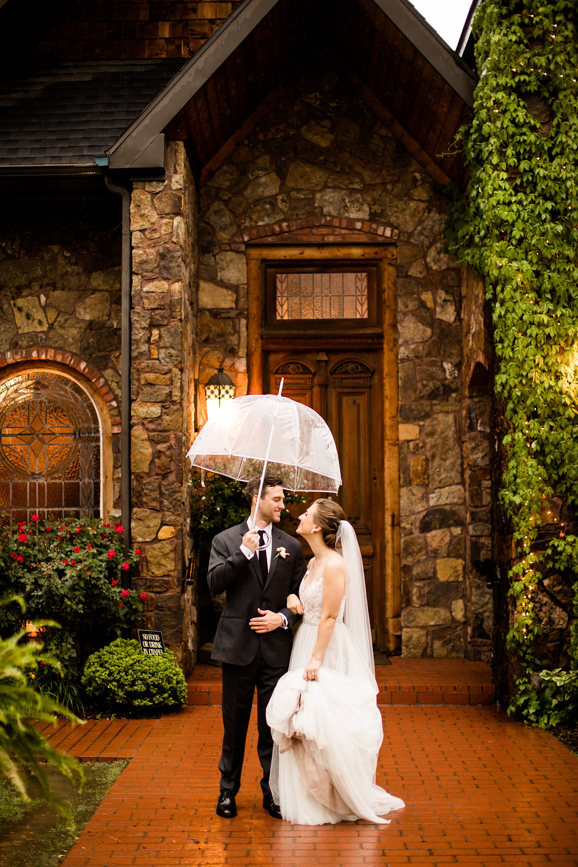 Fayetteville Wedding Photographer, Stone Chapel at Matt Lane Farm Wedding, Rainy Wedding Day Photos