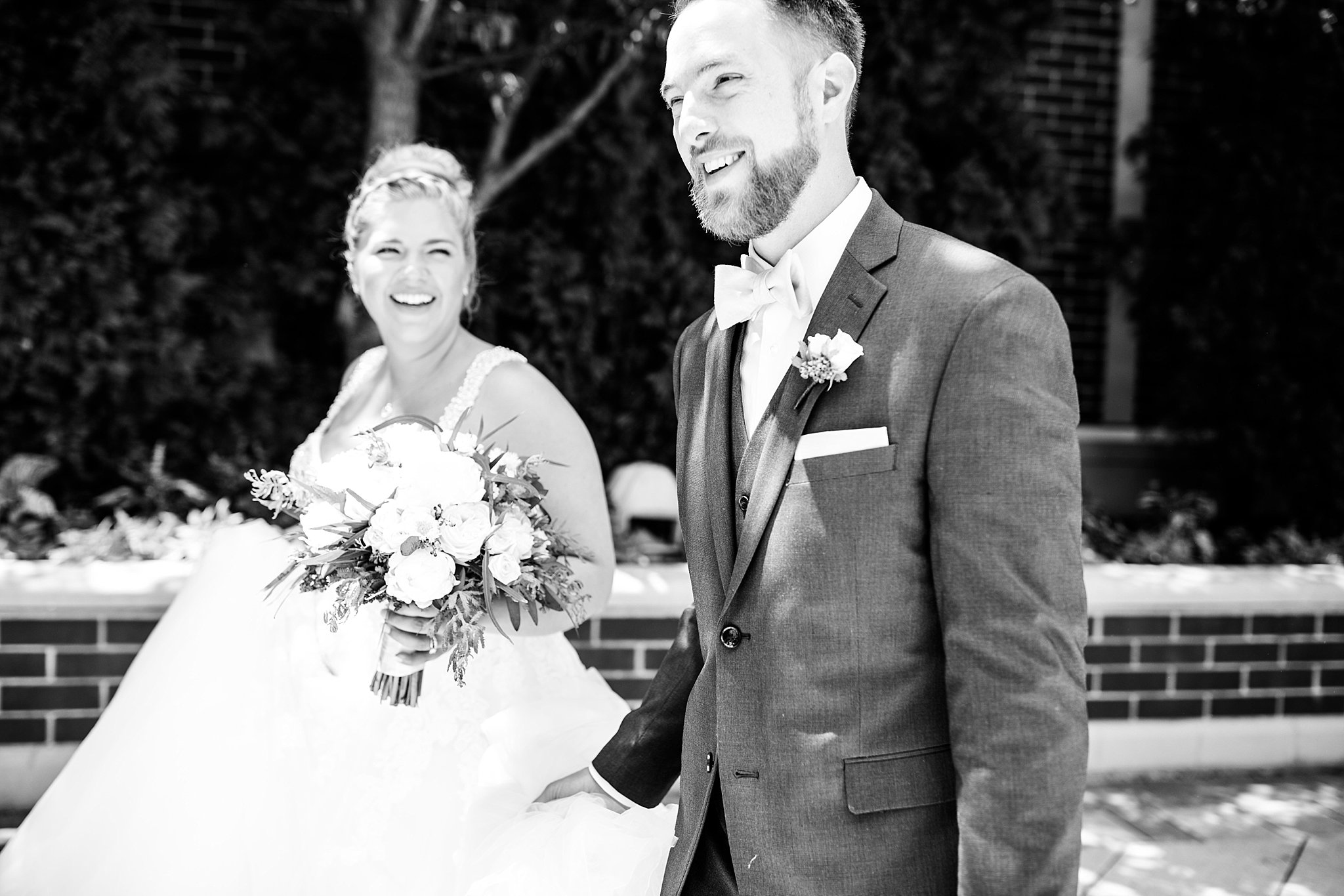 Joe And Brooke :: Downtown St. Charles Wedding 