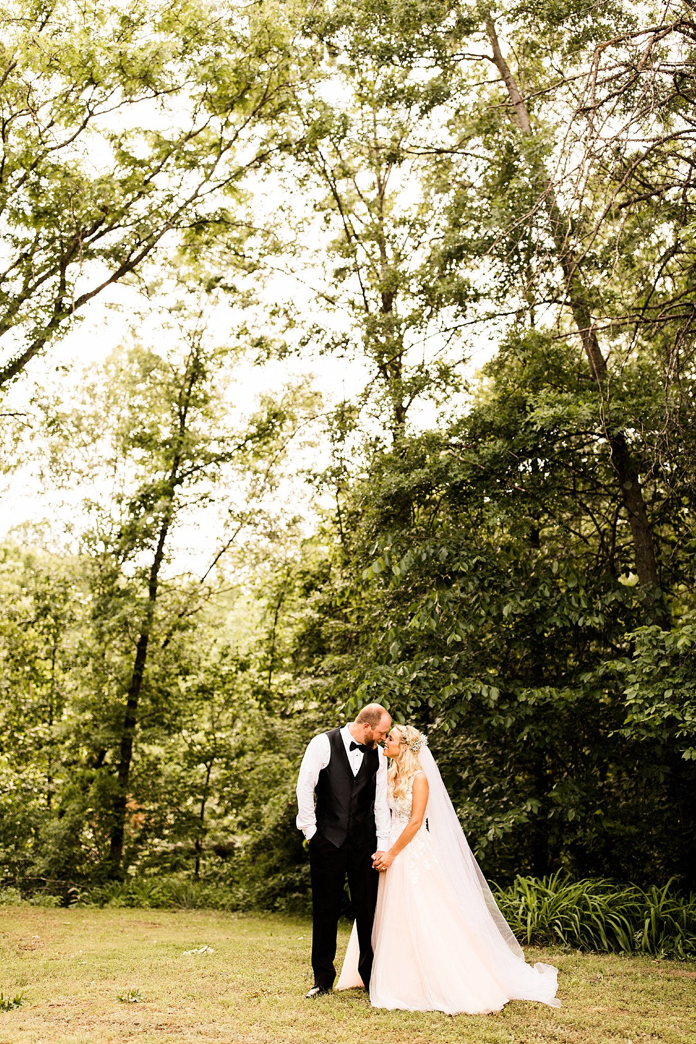 Midwest Backyard Wedding, Columbia Wedding Photographer